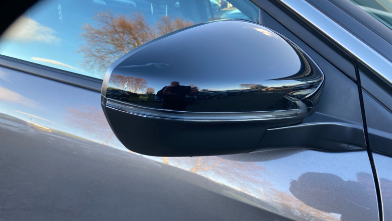 Peugeot 5008 1.2 PureTech Allure Premium+ 5dr Petrol Estate